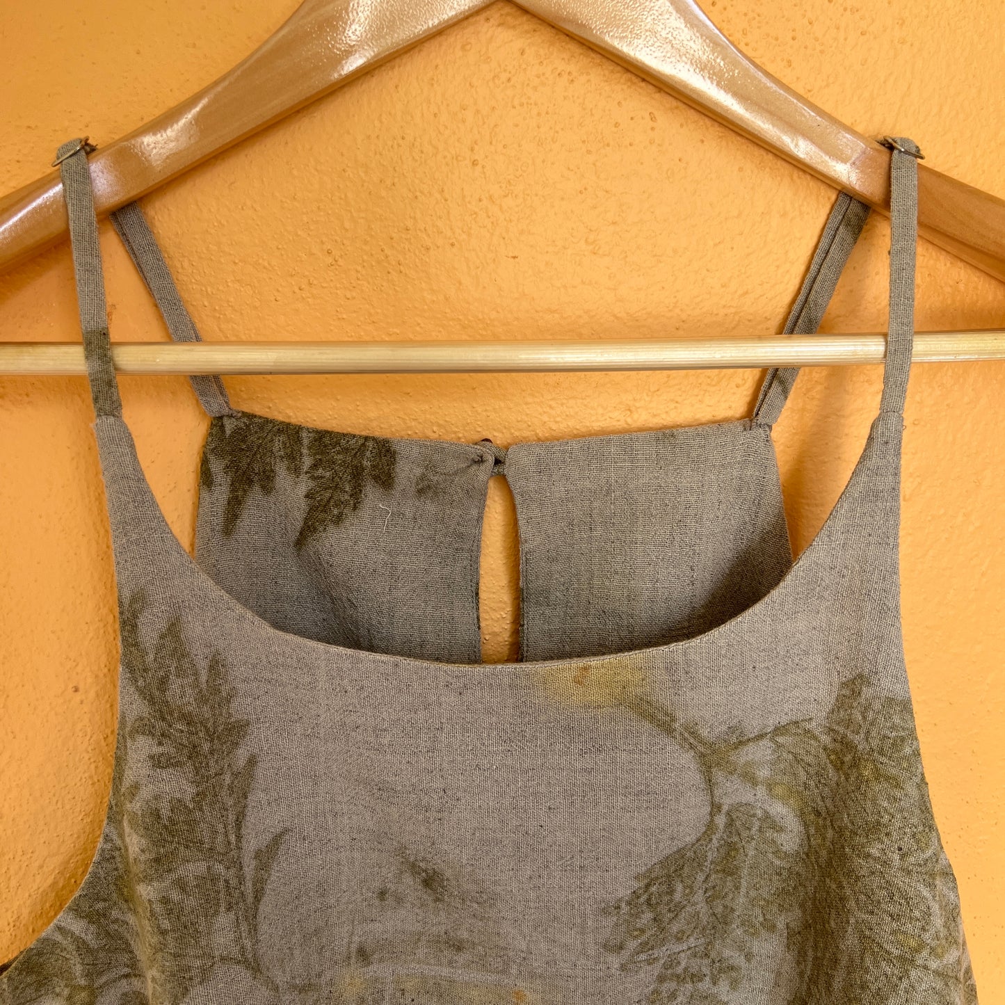 Women’s Eco-Printed Kala Cotton Blouse – Shiny Oak Leaf Impressions